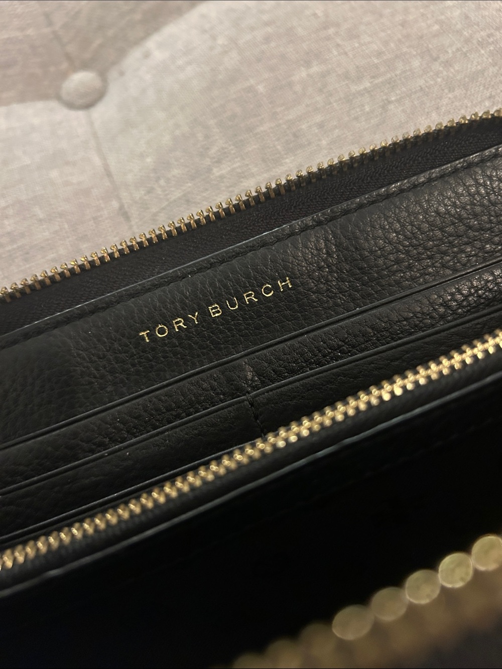 Tory Burch Black Leather Zip Wallet with Gold Logo - Picture 3 of 5